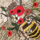 Biene Stickdatei – Florales Sommermotiv mit Blüten & feinen Details - Sewando