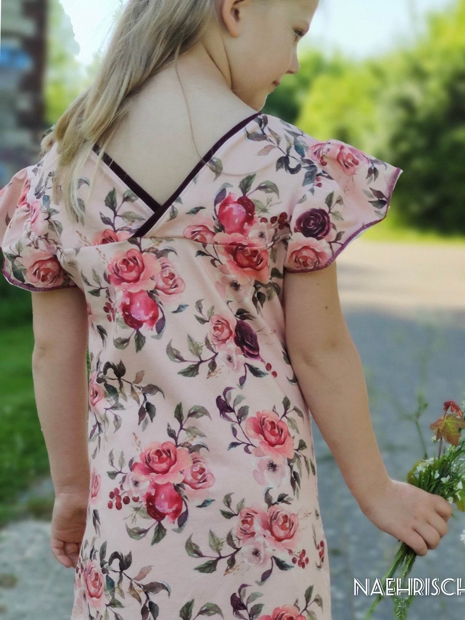 Schnittmuster Shirt / Kleid Vanessas Schlitzohr Gr. 80-140 - Sewando