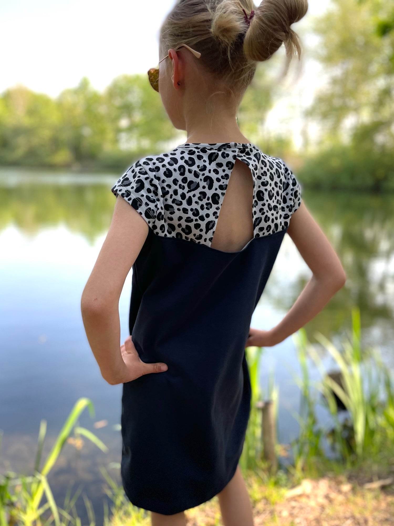 Schnittmuster Shirt / Kleid Vanessas Schlitzohr Gr. 80-140 - Sewando