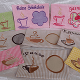 Stickdatei Kaffee Pause Mug Rug In the Hoop Set 133 - Sewando