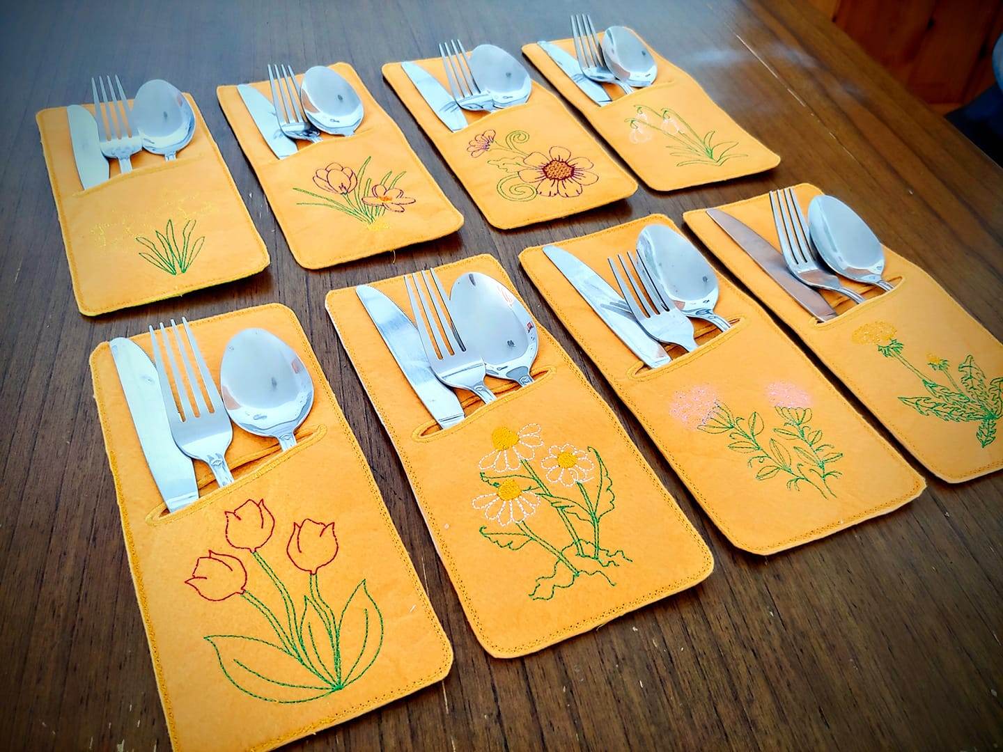 Stickdatei - 8 Bestecktaschen Blumenmeer - Sewando