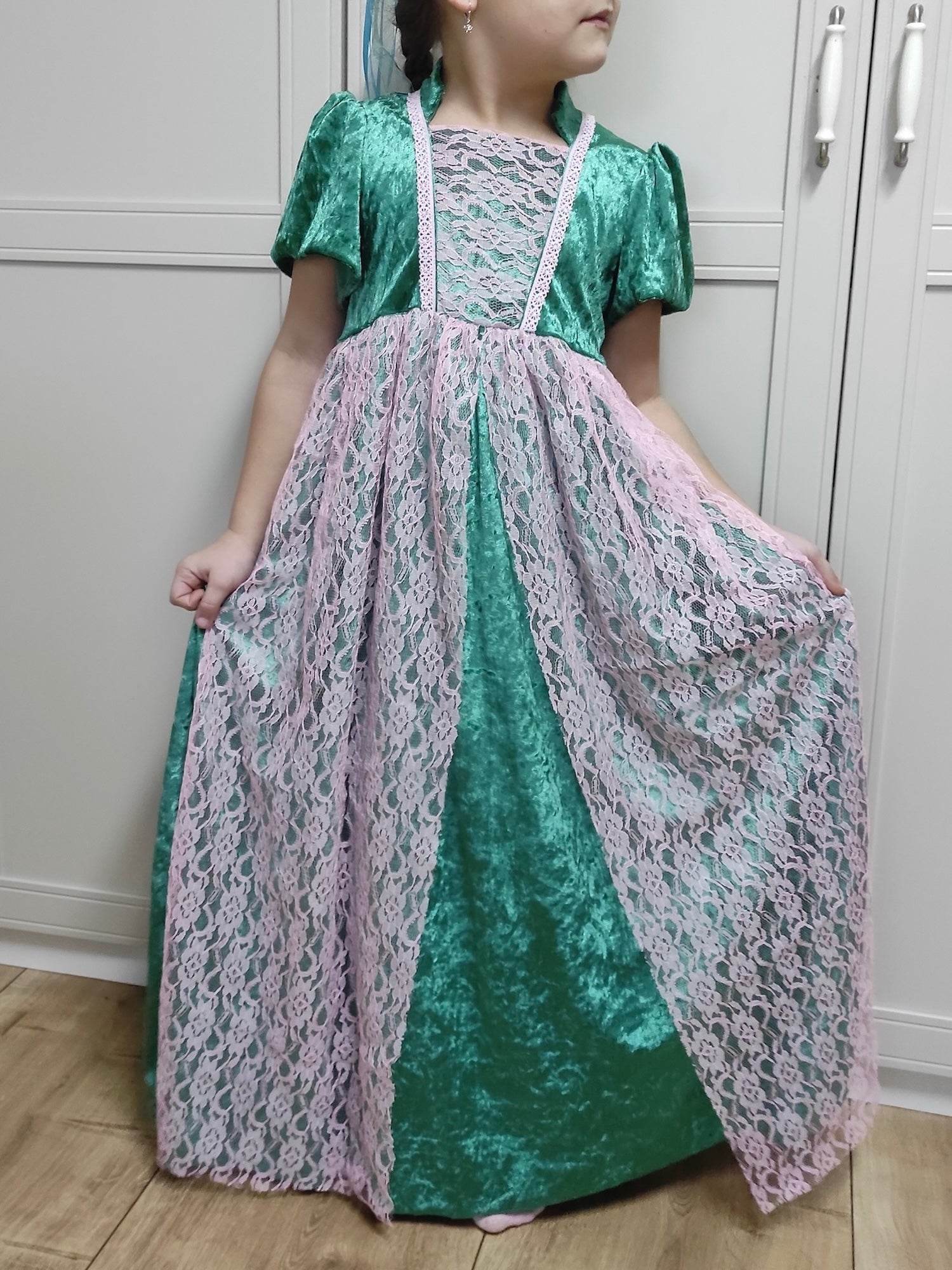 Schnittmuster Kostüm Prinzessin Morgana Gr. 92-128 - Sewando