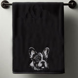 Stickdatei Französische Bulldogge "Nolan" - realistisch - FÜR DUNKLE STOFFE