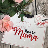 Stickdatei - Set "Beste Mama" (Schokoladenhüllen in div. Größen, Anhänger, Gutschein-Etui etc.)