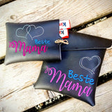 Stickdatei - Set "Beste Mama" (Schokoladenhüllen in div. Größen, Anhänger, Gutschein-Etui etc.)