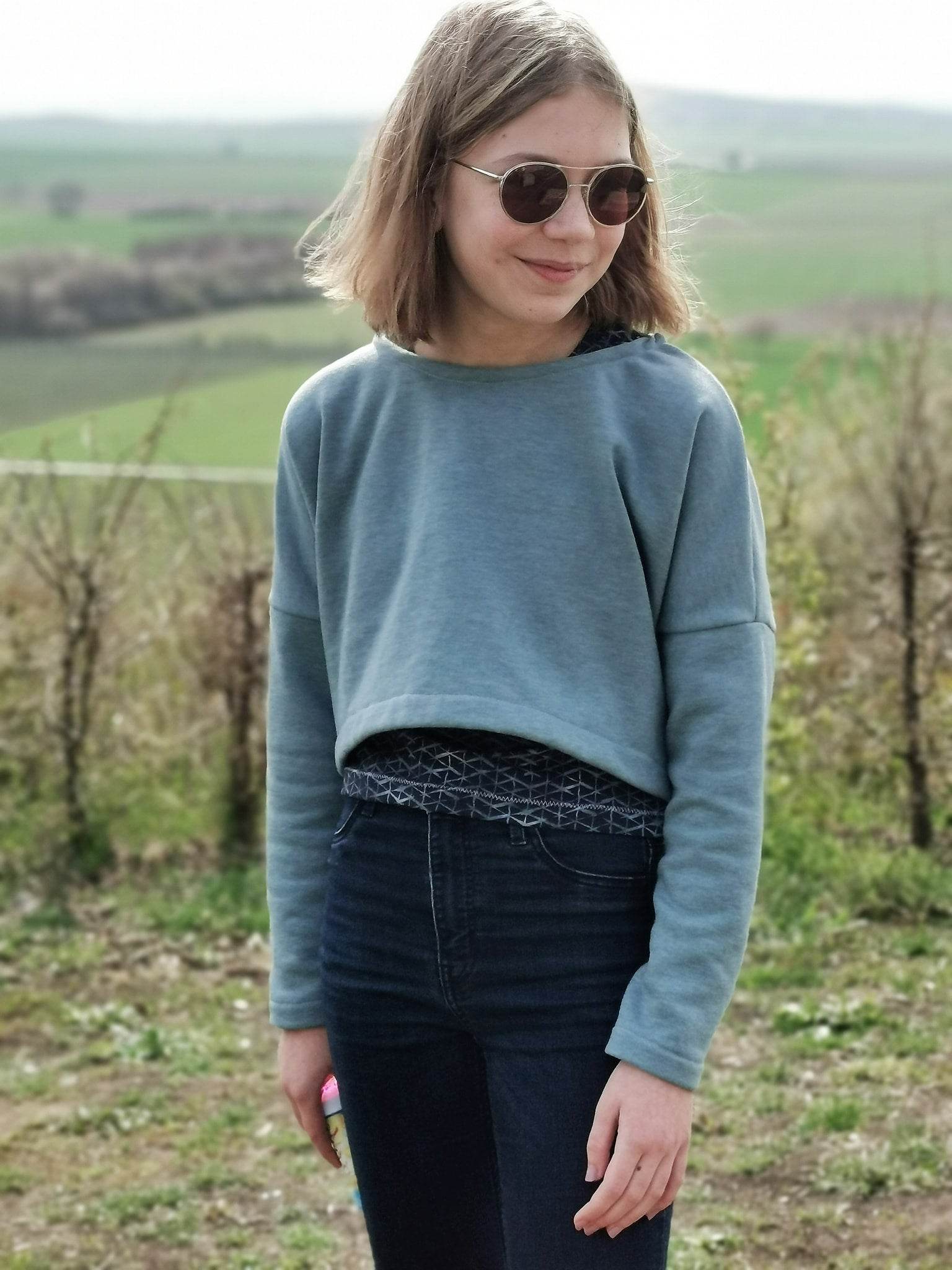 Schnittmuster Mini Cropped Pullover Gr. 98/104 - 158/164 - Sewando