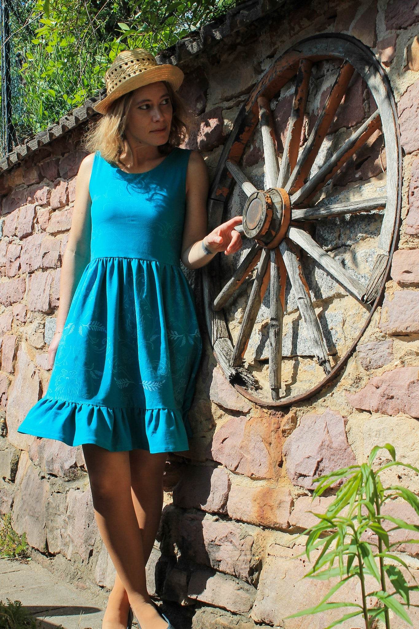 Schnittmuster und Ebook Kleid Amy Rose, Gr. 32-50 - Sewando