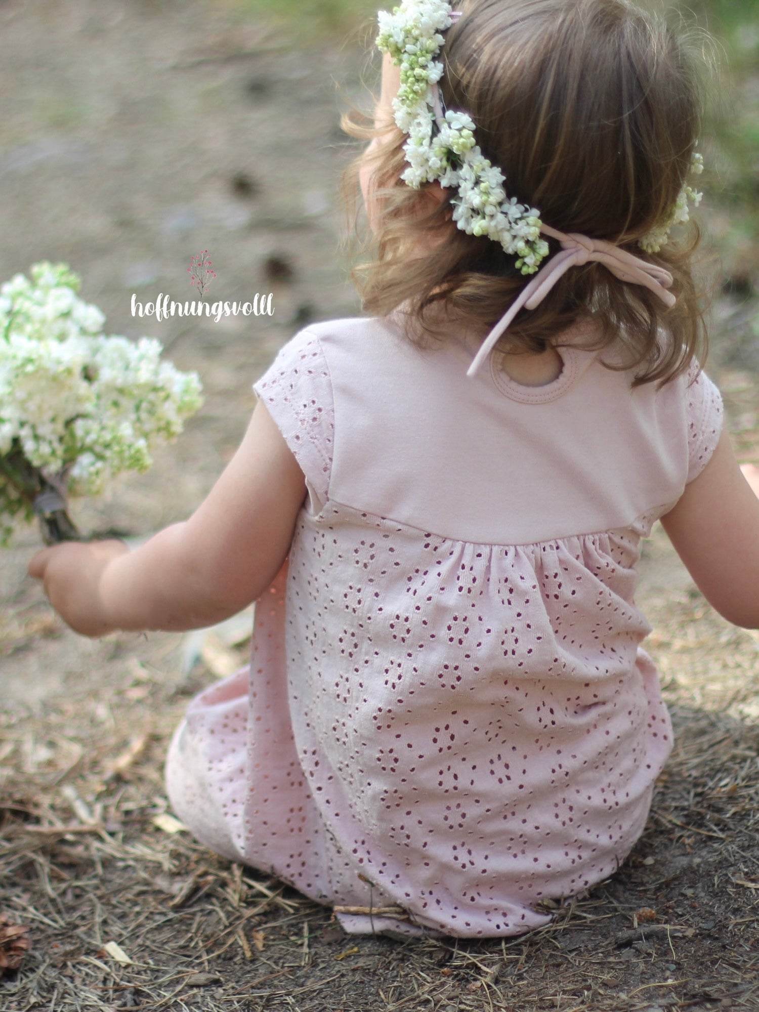 Schnittmuster Shirt / Kleid Vanessas Schlitzohr Gr. 80-140 - Sewando