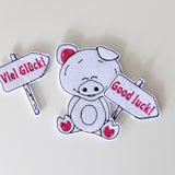 Stickdatei Glücksschweinchen mit Schildern "Viel Glück" "Good luck"– 10x10 (4x4")