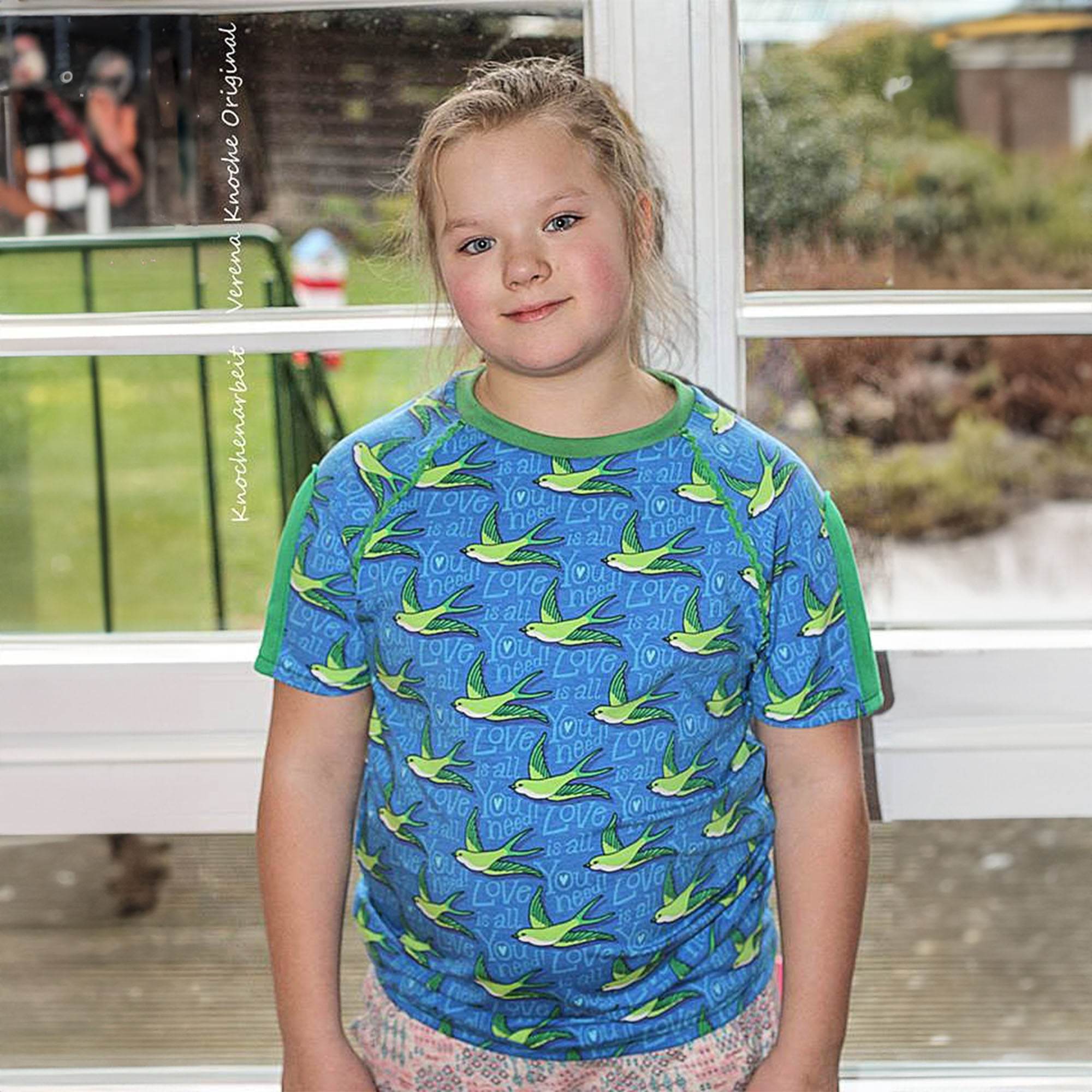 Schnittmuster Pilvi – Raglanshirt mit Tasche Größe 98 – 164 - Sewando