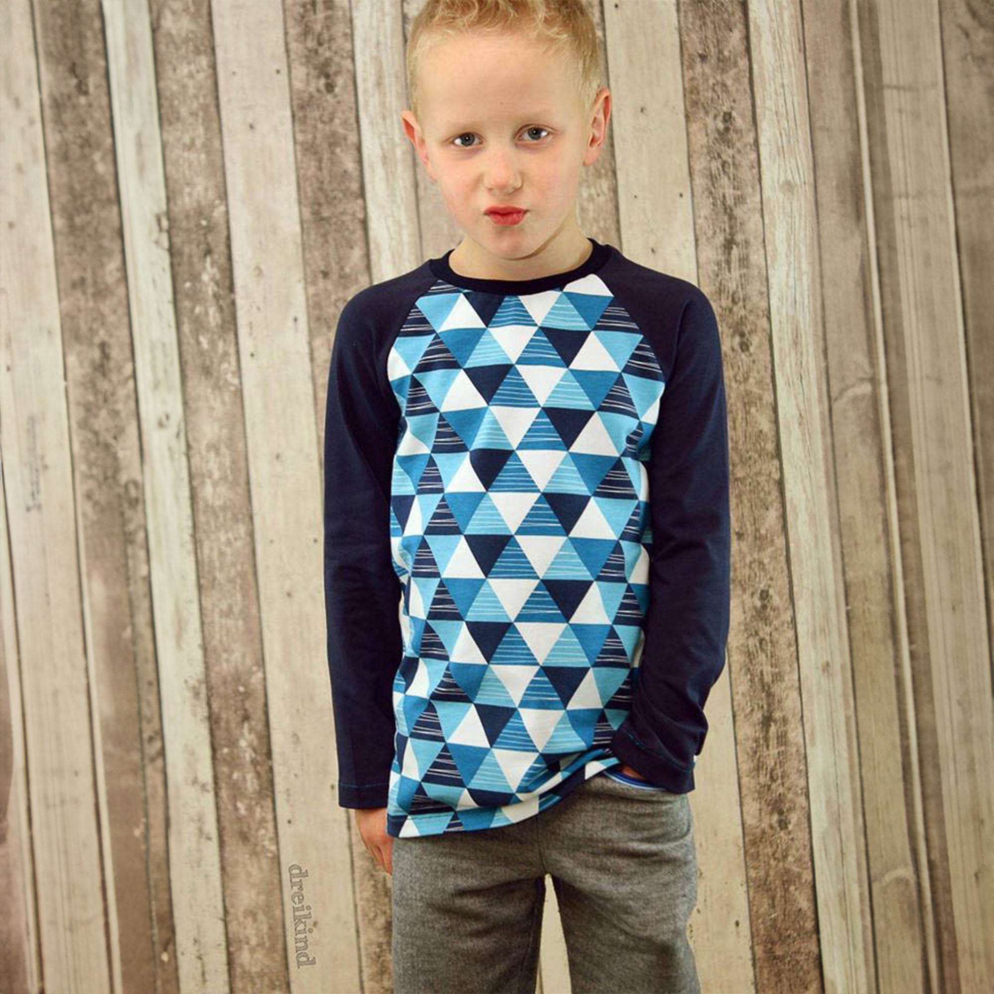 Schnittmuster Pilvi – Raglanshirt mit Tasche Größe 98 – 164 - Sewando