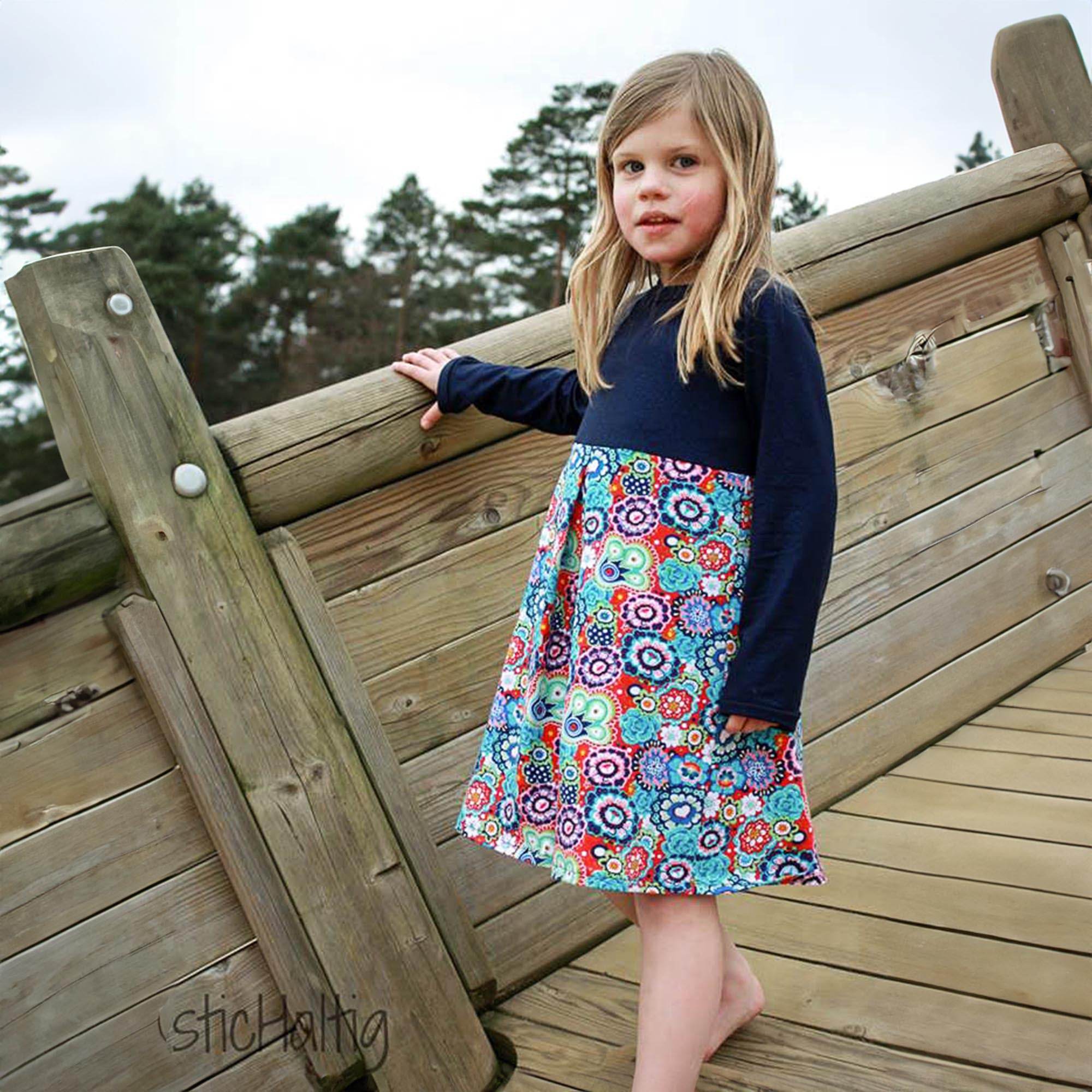 Schnittmuster Aurinko - Raglankleid mit Tasche Größe 98 - 164 - Sewando