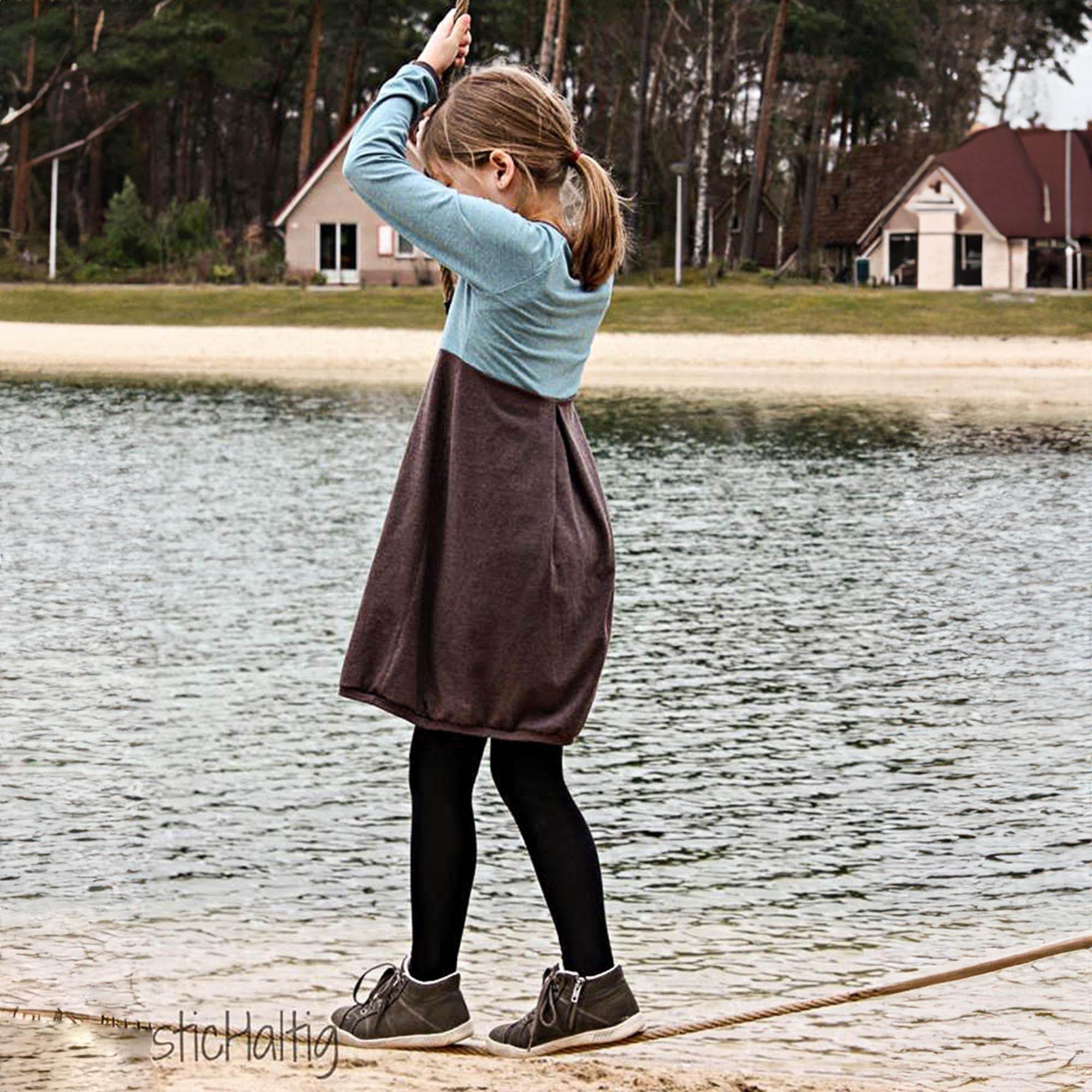 Schnittmuster Aurinko - Raglankleid mit Tasche Größe 98 - 164 - Sewando