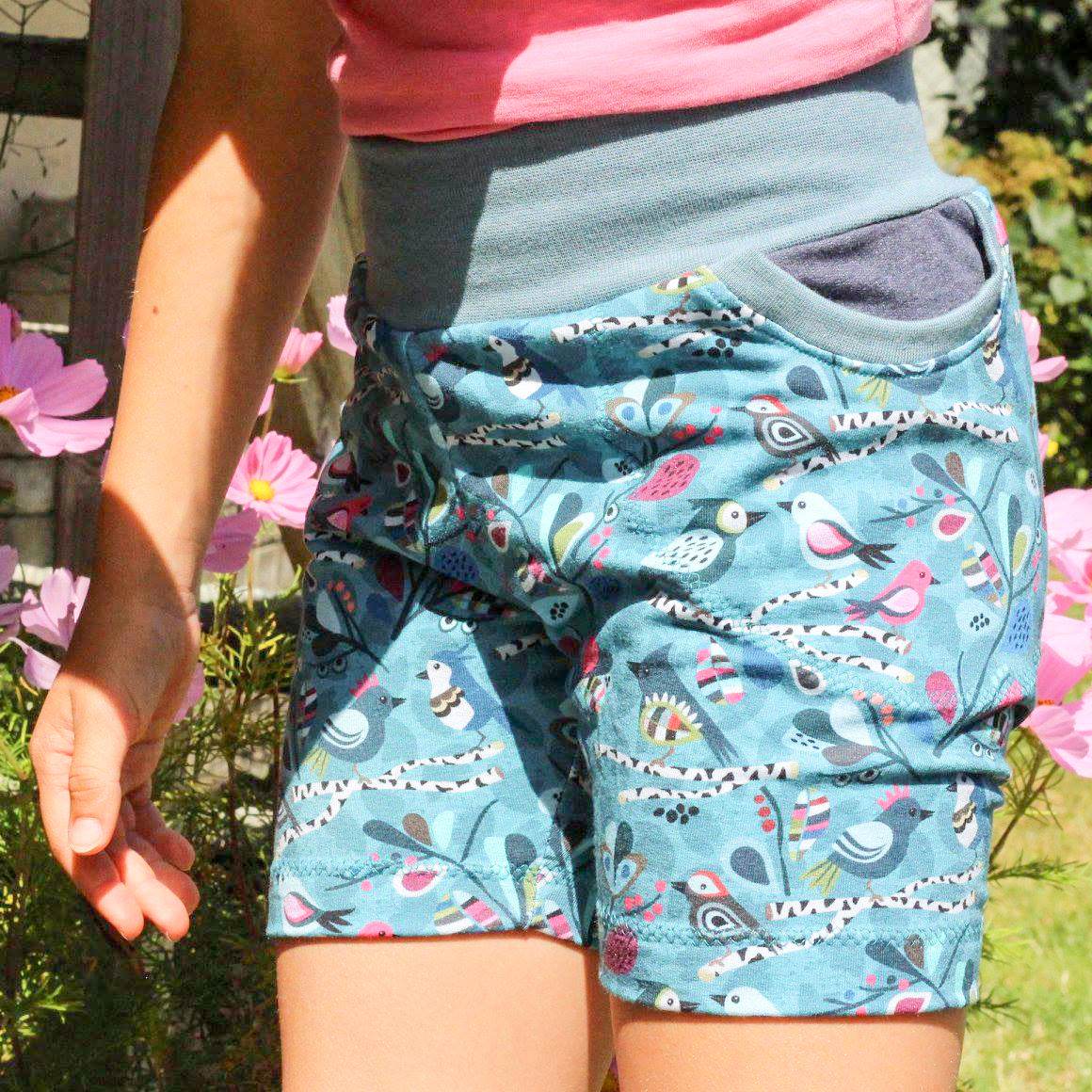 Schnittmuster kurze Kinderhose Omena - Größe 68 - 164 - Sewando