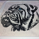 Stickdatei Mastiff "Marta" - realistisch - FÜR HELLE STOFFE