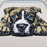 Stickdatei Applikation Staffordshire Terrier "Jan" - realistisch - FÜR HELLE & DUNKLE STOFFE
