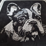 Stickdatei Französische Bulldogge "Nolan" - realistisch - FÜR DUNKLE STOFFE