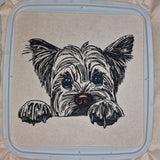 Stickdatei Yorkshire Terrier  "Cindy" - realistisch - Für HELLE STOFFE