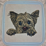 Stickdatei Applikation Yorkshire Terrier "Cindy" - realistisch - FÜR HELLE & DUNKLE STOFFE