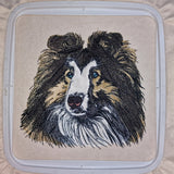 Stickdatei Applikation Collie "Ian" - realistisch - FÜR HELLE & DUNKLE STOFFE