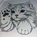 WENIGER STICHE - Stickdatei Katze "Heidi" - LIGHT - für helle Stoffe