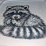 Stickdatei -  Waschbär "Paddy" - Für helle Stoffe