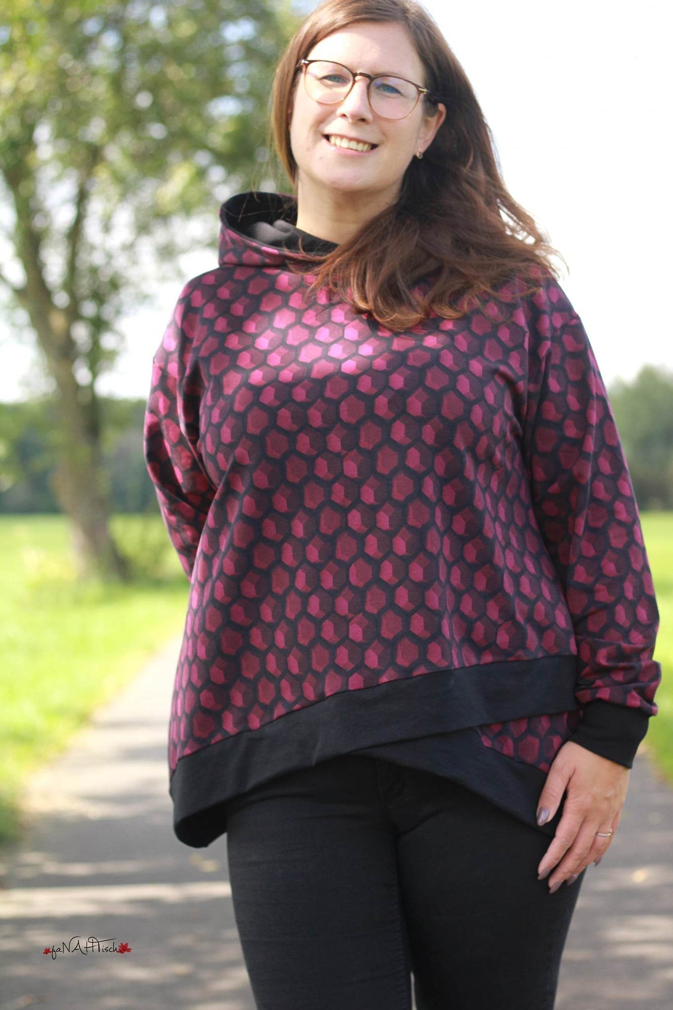 Schnittmuster Hoodie CARBONIA Gr. 32-54 : - Sewando
