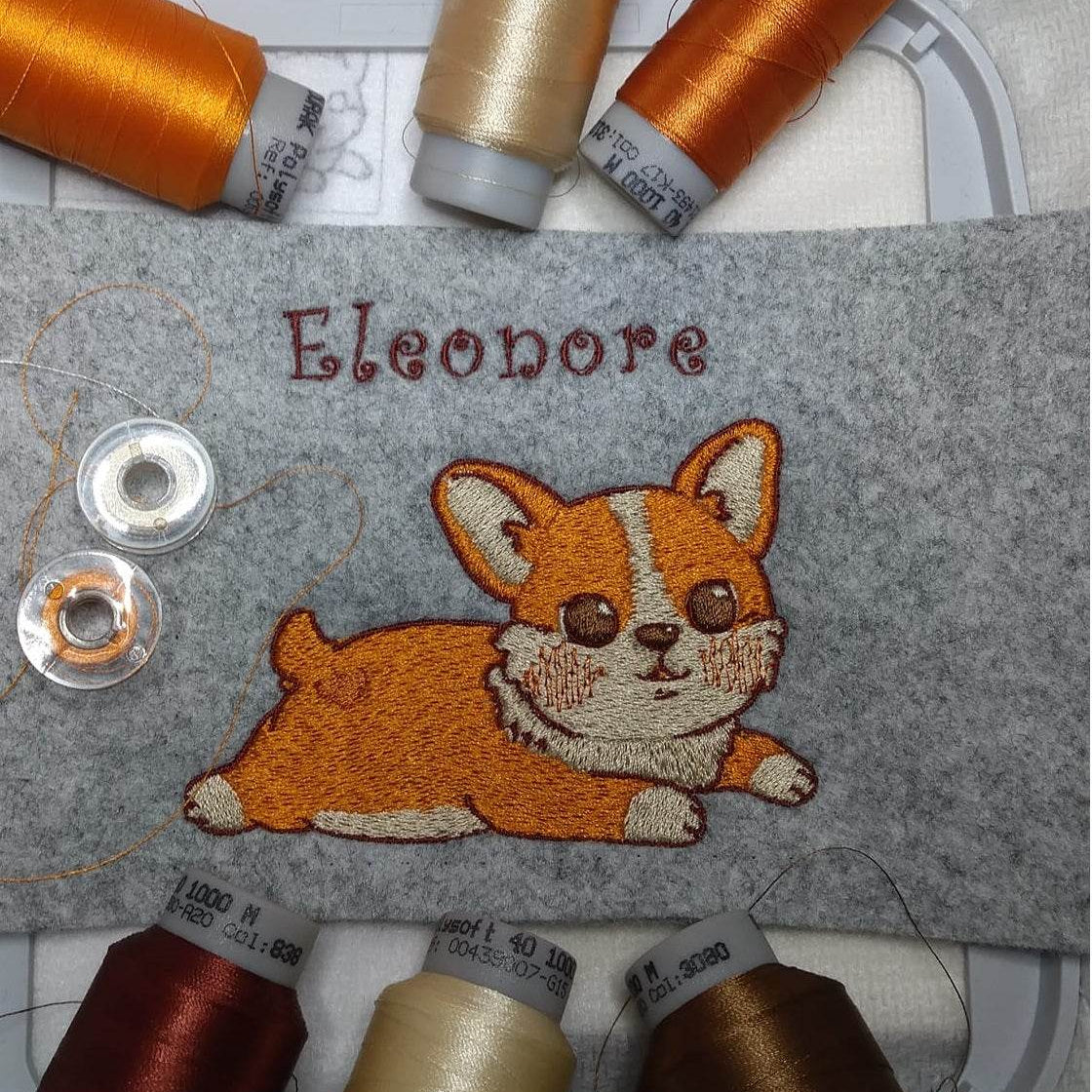 Stickdatei liegender Hund – niedlicher Corgi fürs Herz und kreative Projekte - Sewando