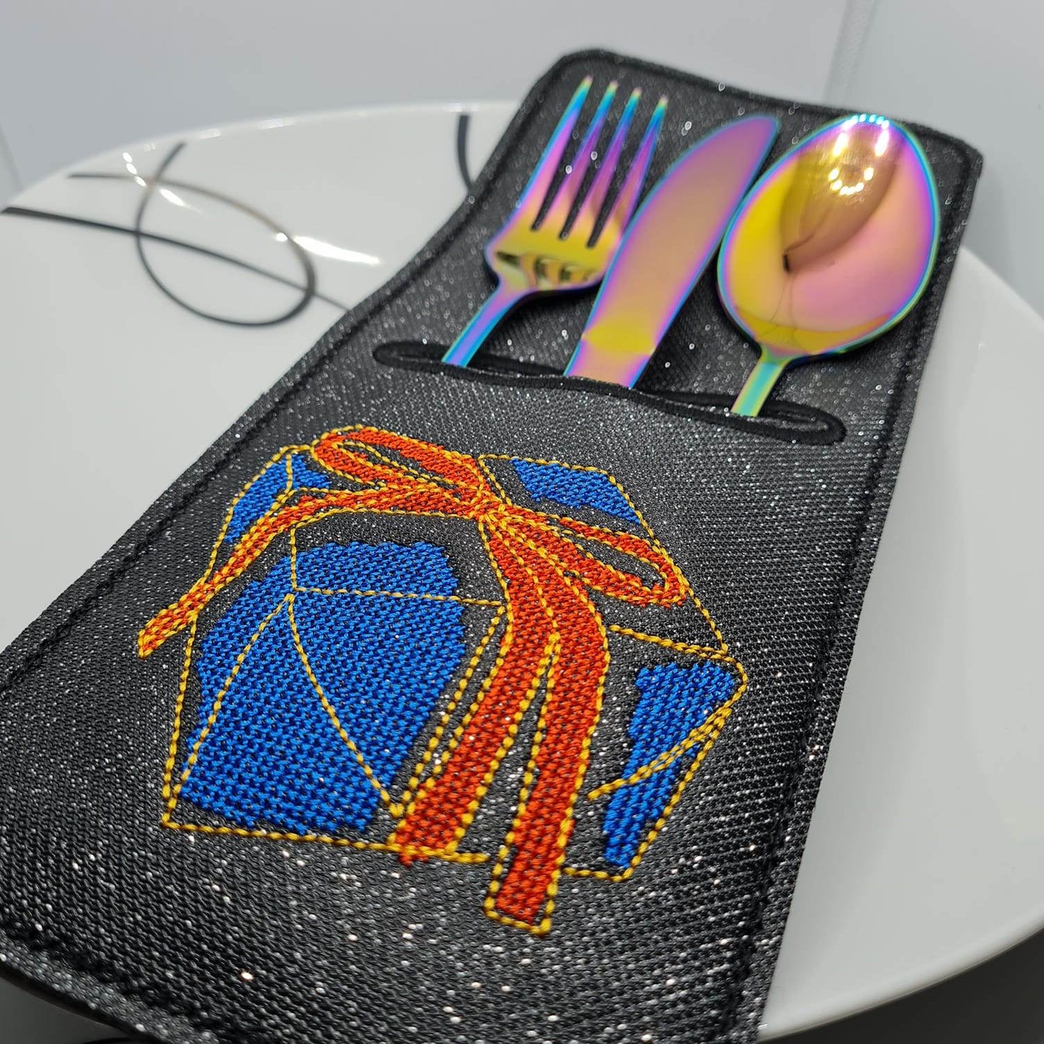 Stickdatei - Bestecktaschen - Weihnachten (12 Single Line Motive) - Sewando