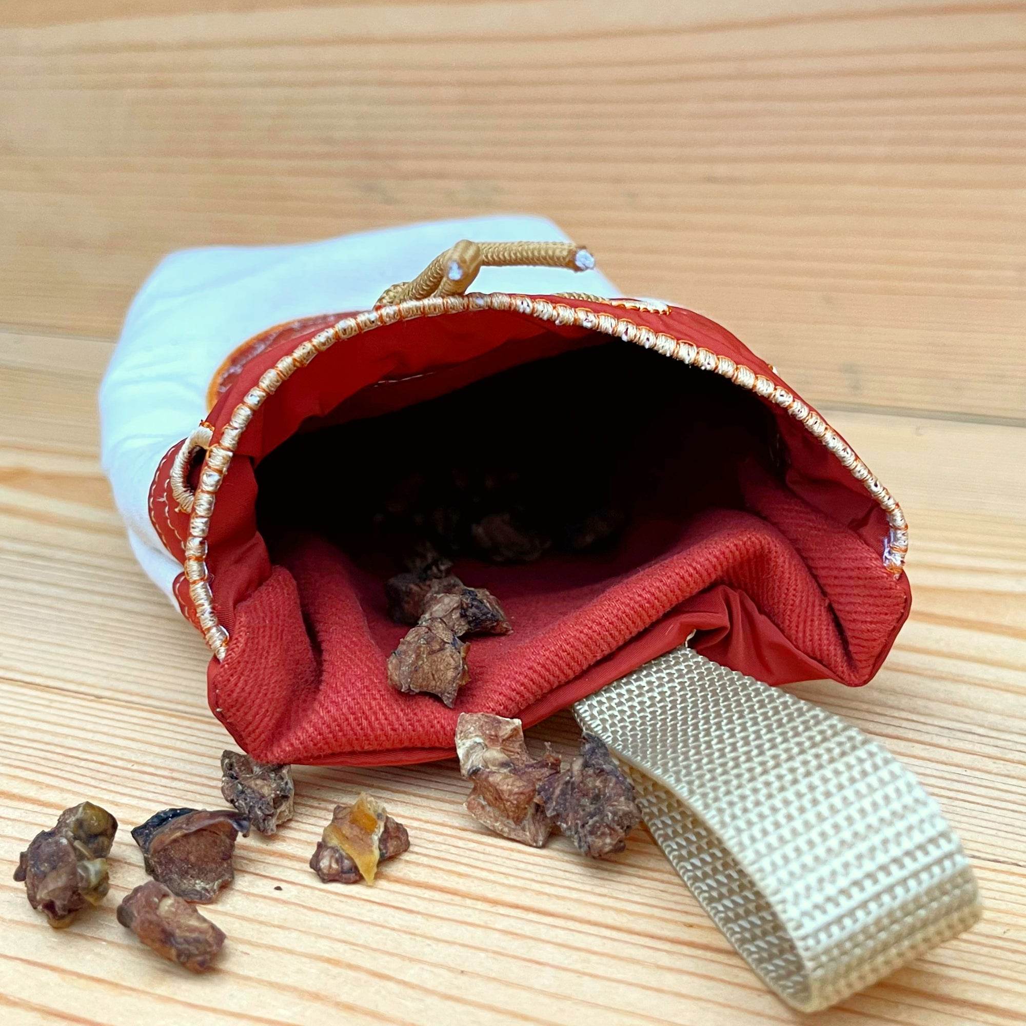 ITH Stickdatei Leckerchenbeutel 15x21, In The Hoop Bag PawButton - Sewando