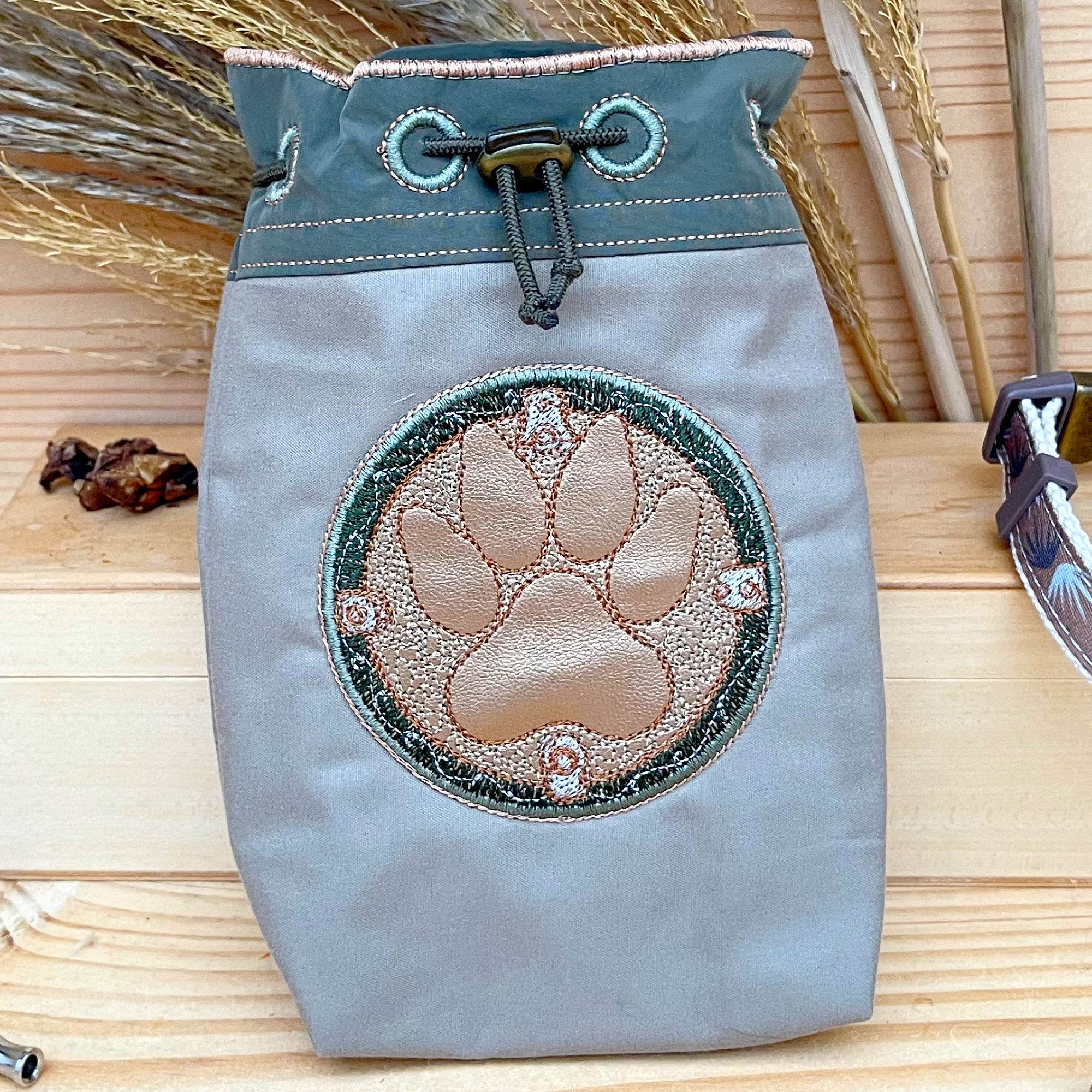 ITH Stickdatei Leckerchenbeutel 16x23, In The Hoop Bag PawButton - Sewando