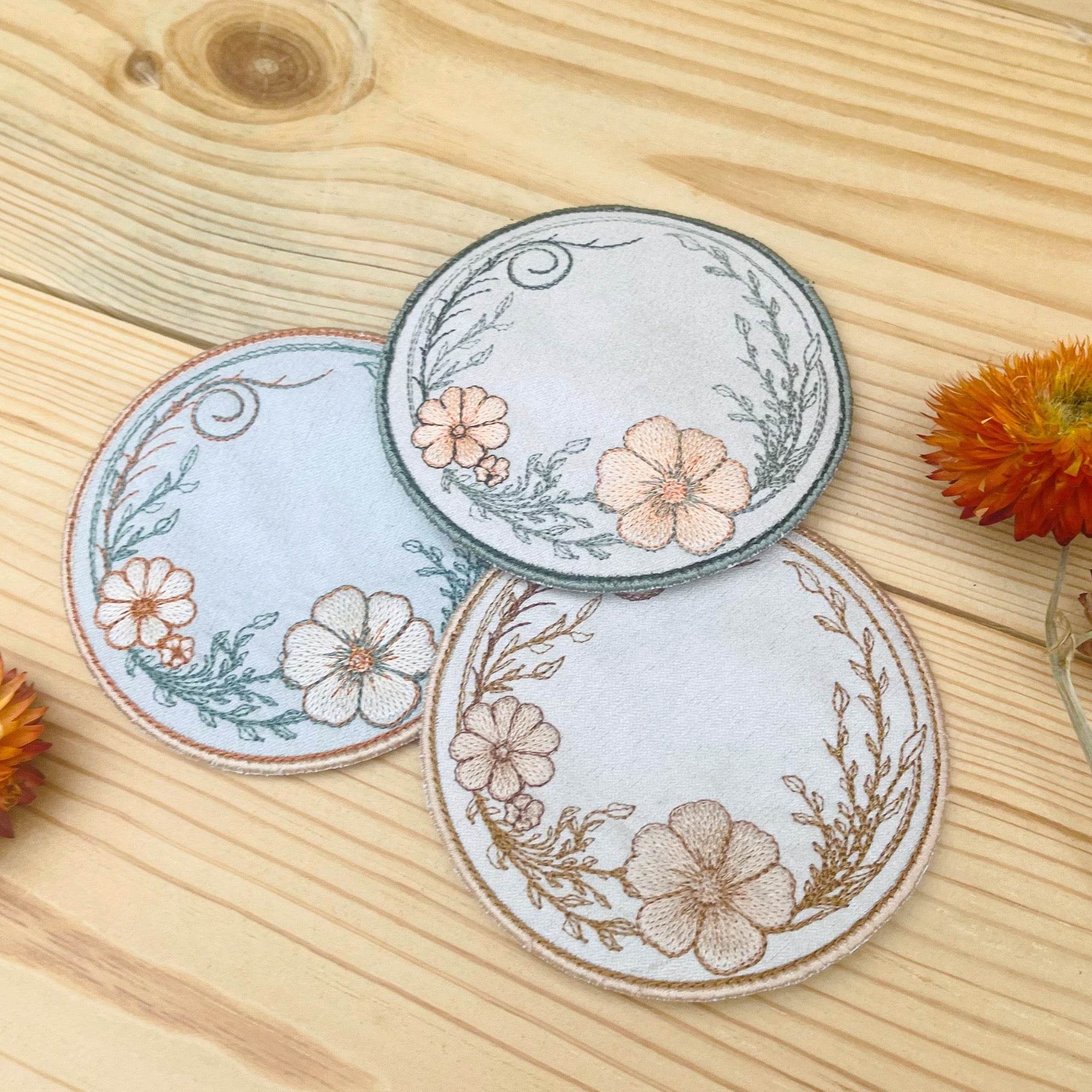 ITH Stickdatei Blumen Mug Rug Set 10x10 mit Sumsenschutz - Sewando