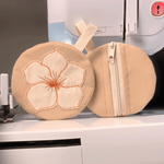 Stickdatei Tasche 10x10 mit Blume, ITH Mini Zip Bag Flower 2 - Sewando