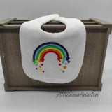 Stickdatei Regenbogen mit Herzen – farbenfrohes Symbol für Liebe & Vielfalt - Sewando