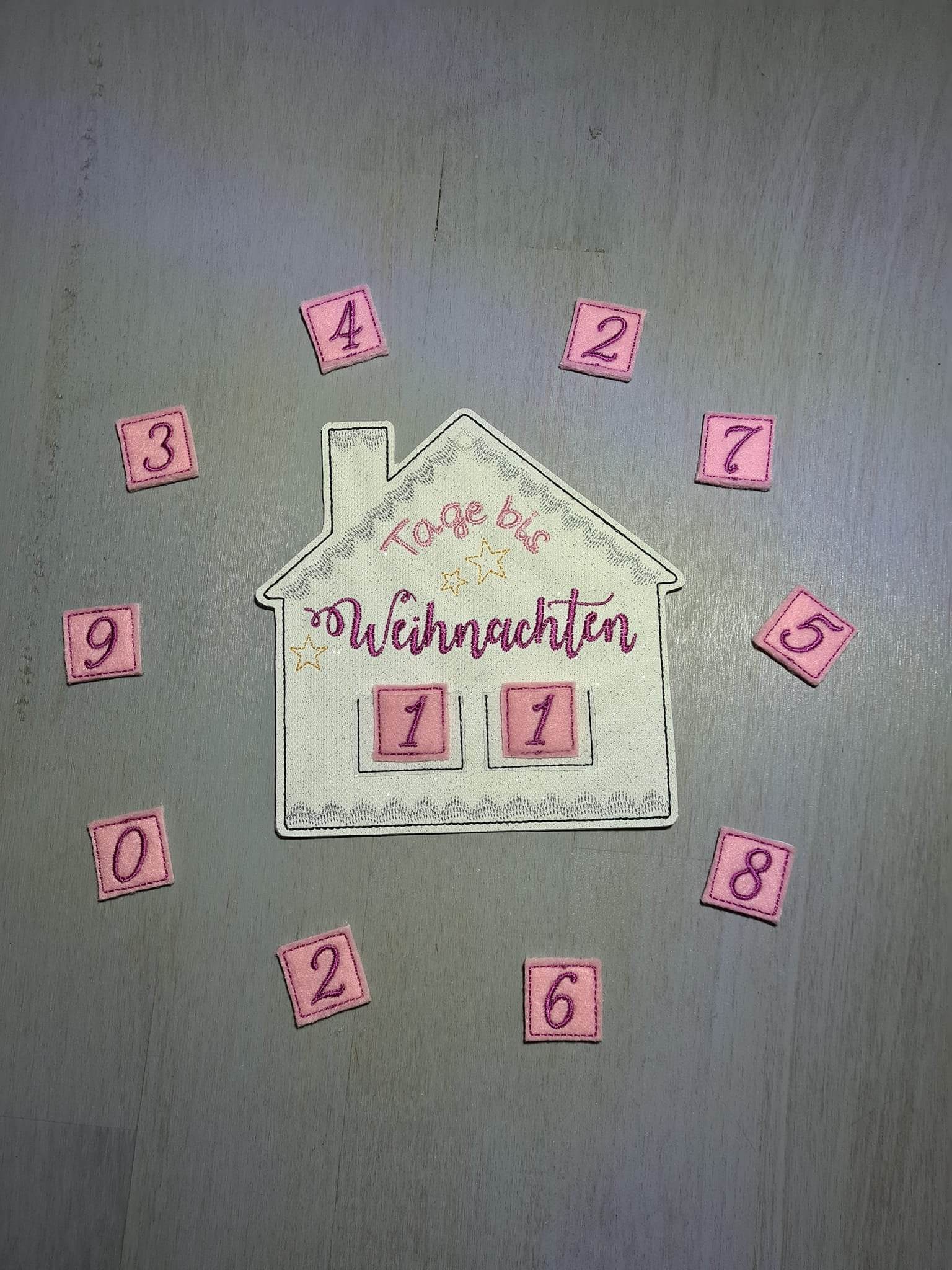 Stickdatei - Adventskalender Lebkuchenhaus - Sewando