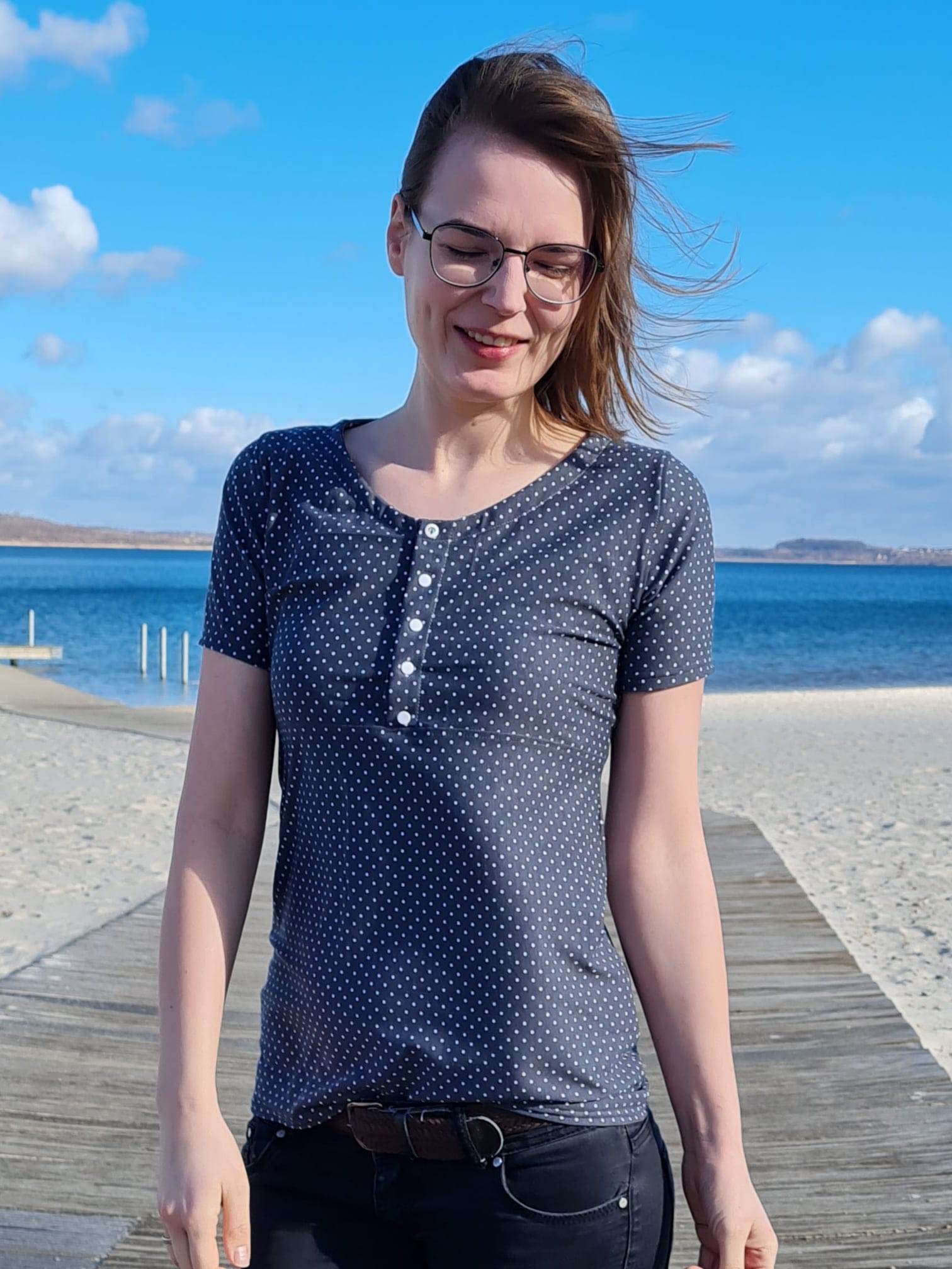 Schnittmuster Emmas All-in-one-Shirt Größe 32 – 50 - Sewando