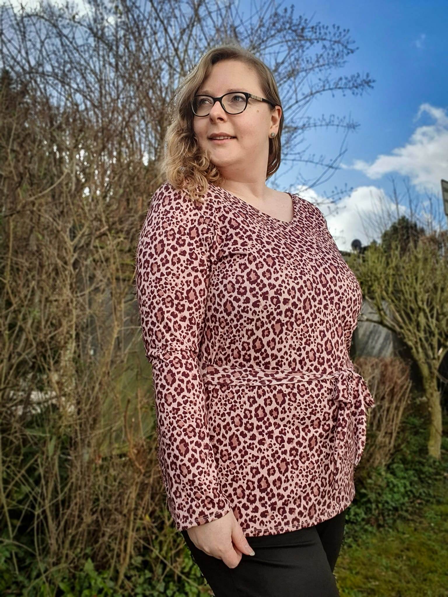Schnittmuster Emmas All-in-one-Shirt Größe 32 – 50 - Sewando