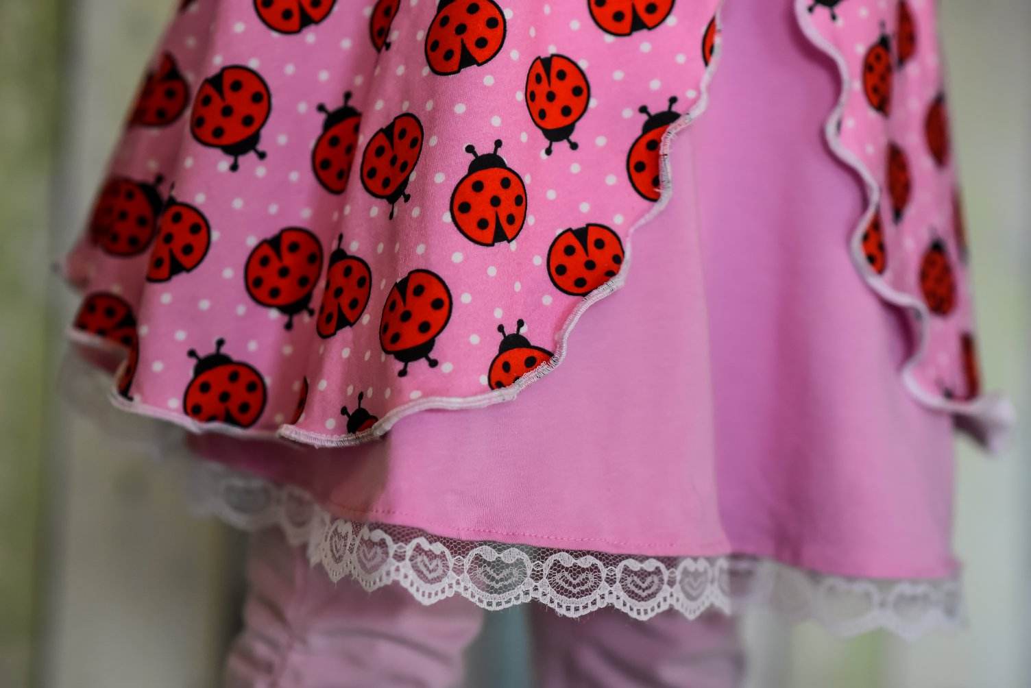 Schnittmuster und Nähanleitung Kinderrock Röckchen Elerara Drehrock Gr. 80–164 - Sewando