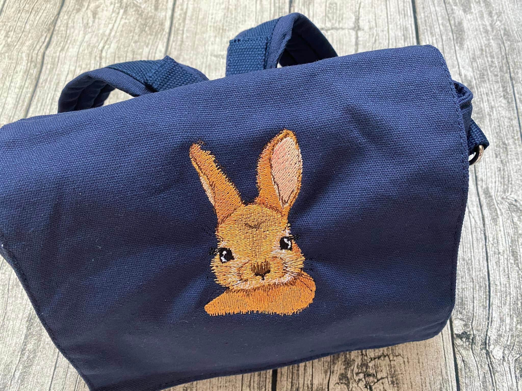 Hase Stickdatei – liebevolles Motiv für Frühling, Ostern & Geschenke - Sewando