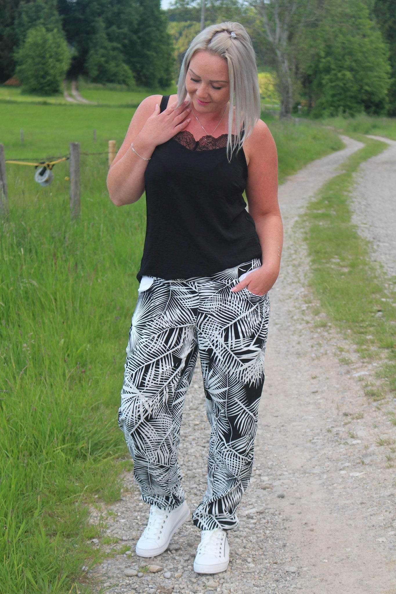 Schnittmuster Hose BUDONI Gr. 34-54 : - Sewando