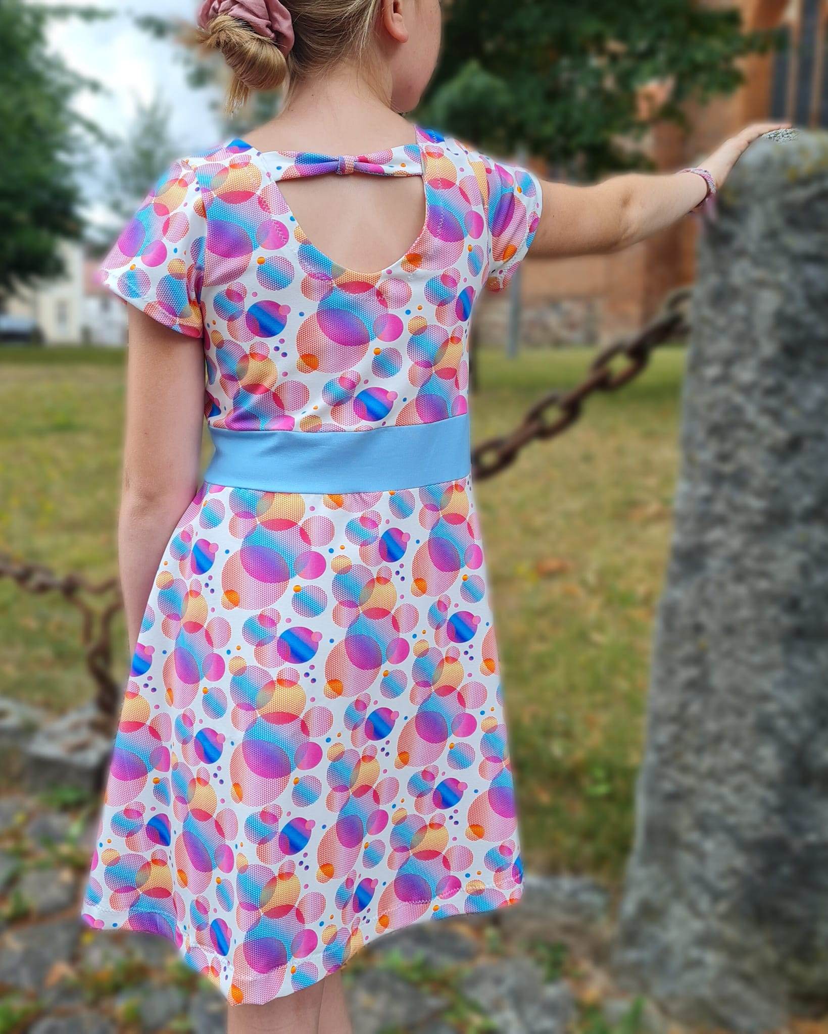 Schnittmuster Kleid Helena Mädchen größe 74 – 158 - Sewando