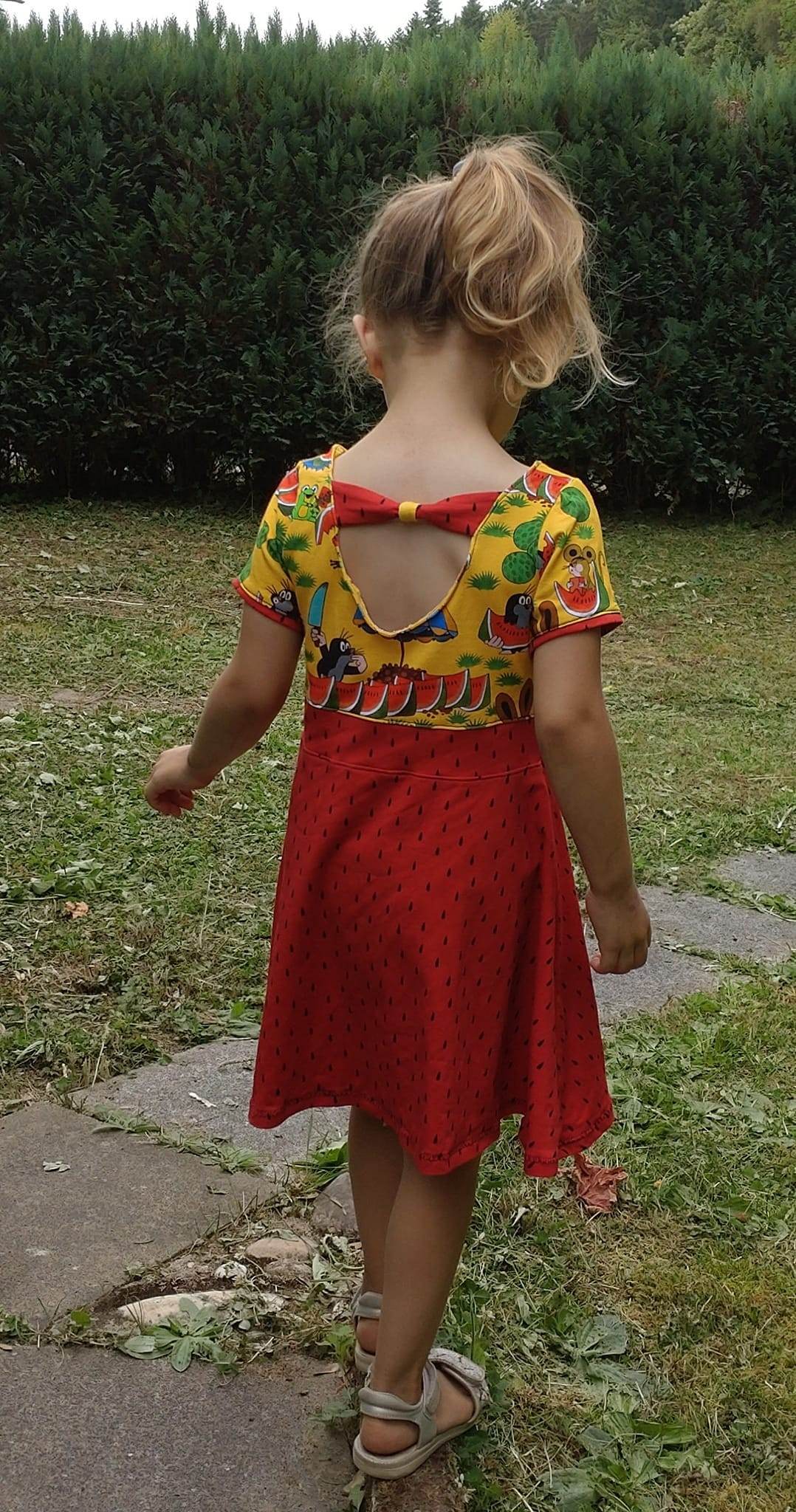 Schnittmuster Kleid Helena Mädchen größe 74 – 158 - Sewando