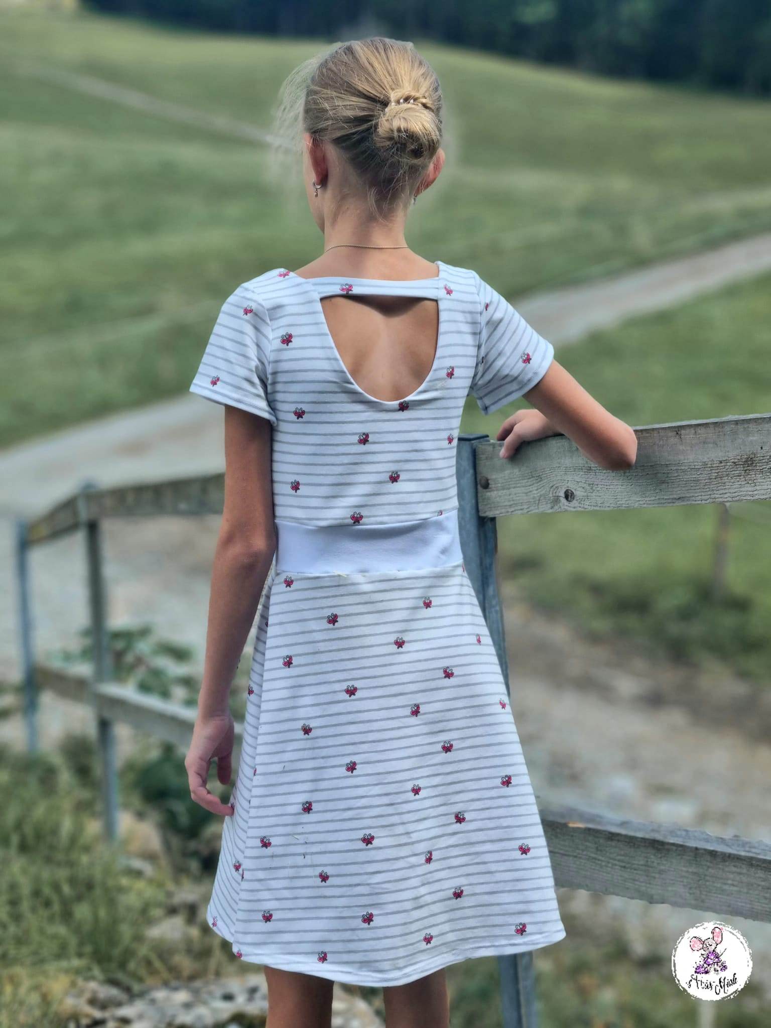 Schnittmuster Kleid Helena Mädchen größe 74 – 158 - Sewando