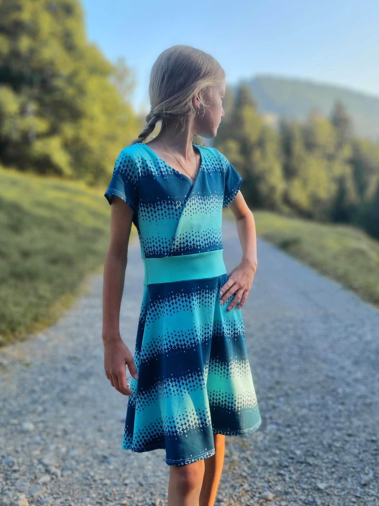 Schnittmuster Kleid Helena Mädchen größe 74 – 158 - Sewando