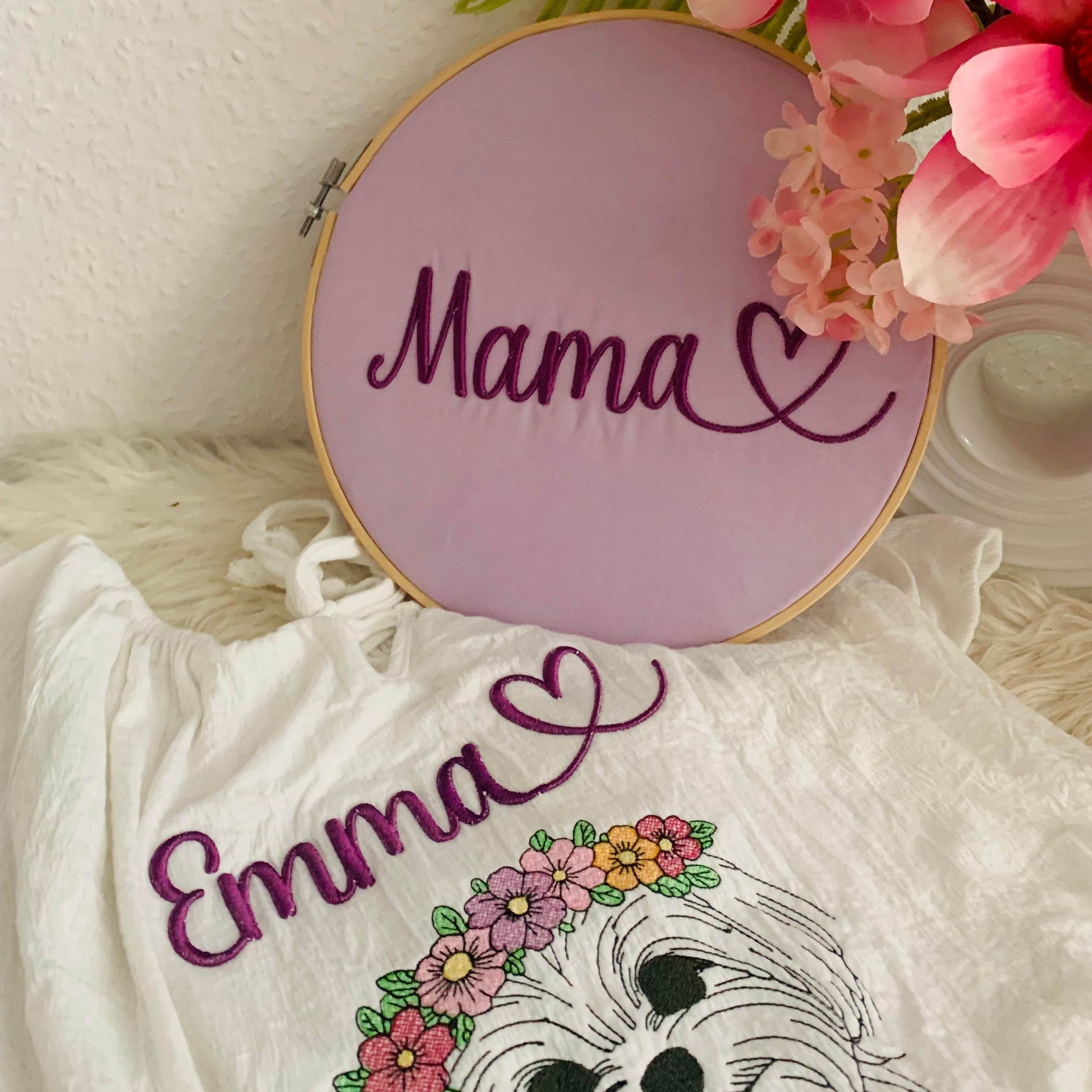 Stickdatei 3D Schrift mit Herzen In Love ca. 50mmSet 641 - Sewando