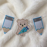 Stickdatei Teddy mit Schultüte und Bunstift, Wimpel Winpelkette Set 26109