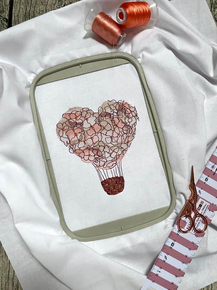 Heißluftballon Stickdatei – romantisches Blumenherz für Geschenke & Dekorationen - Sewando
