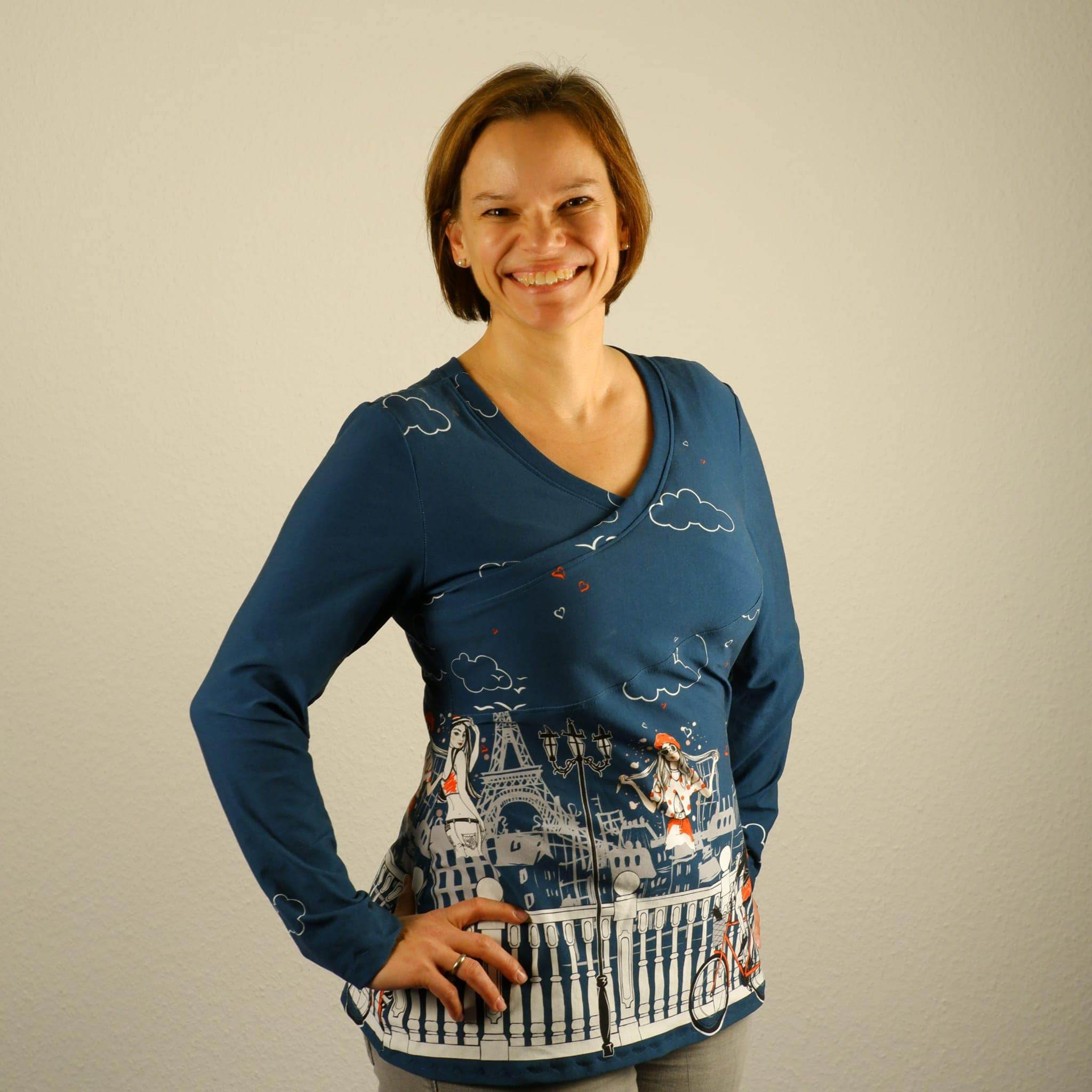 Schnittmuster Shirt Fran mit Wickeloptik Gr. 32-48 - Sewando