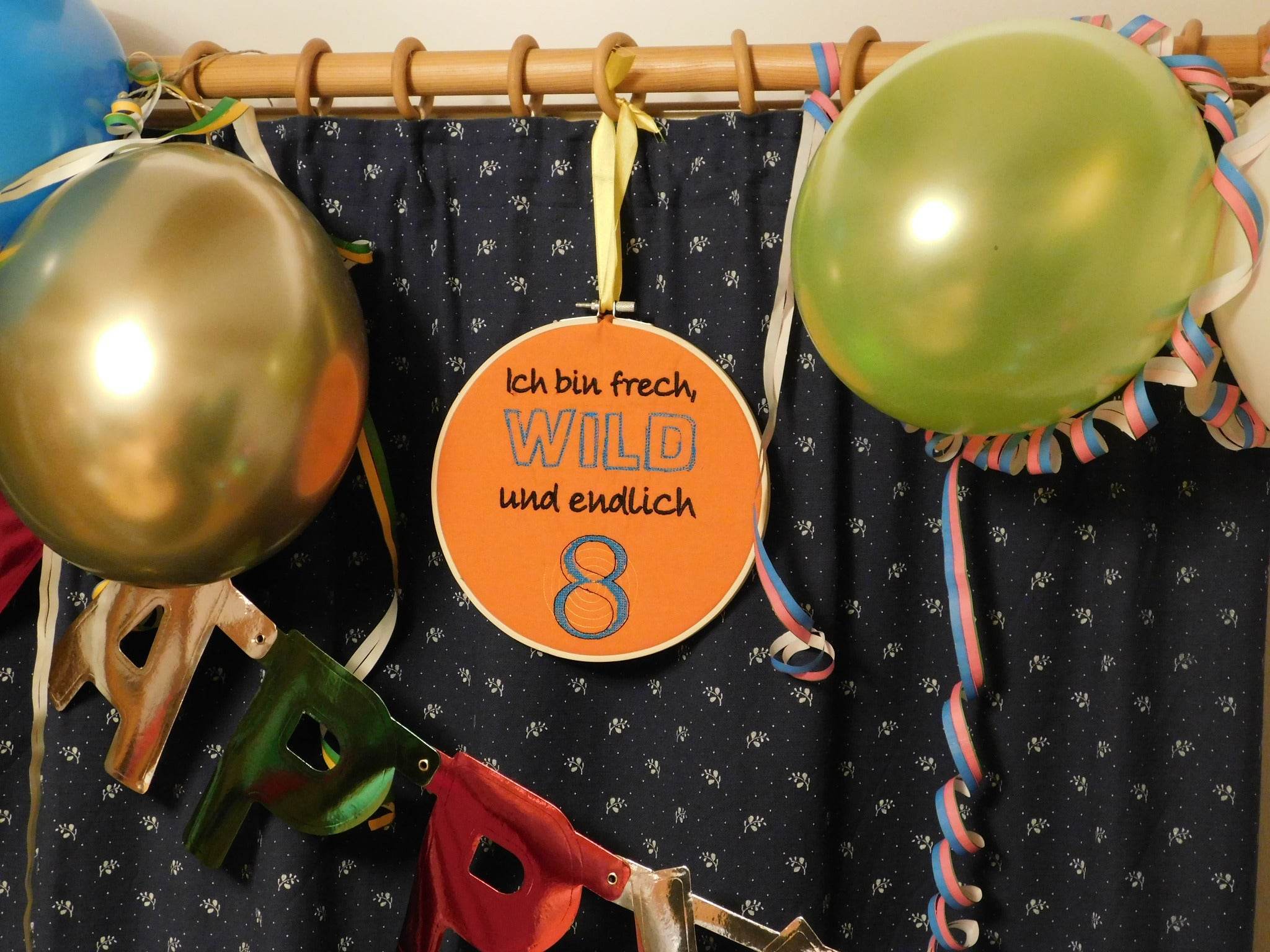 Stickdatei - Ich bin frech, wild und endlich ..... (Zahl 1-9) - Sewando