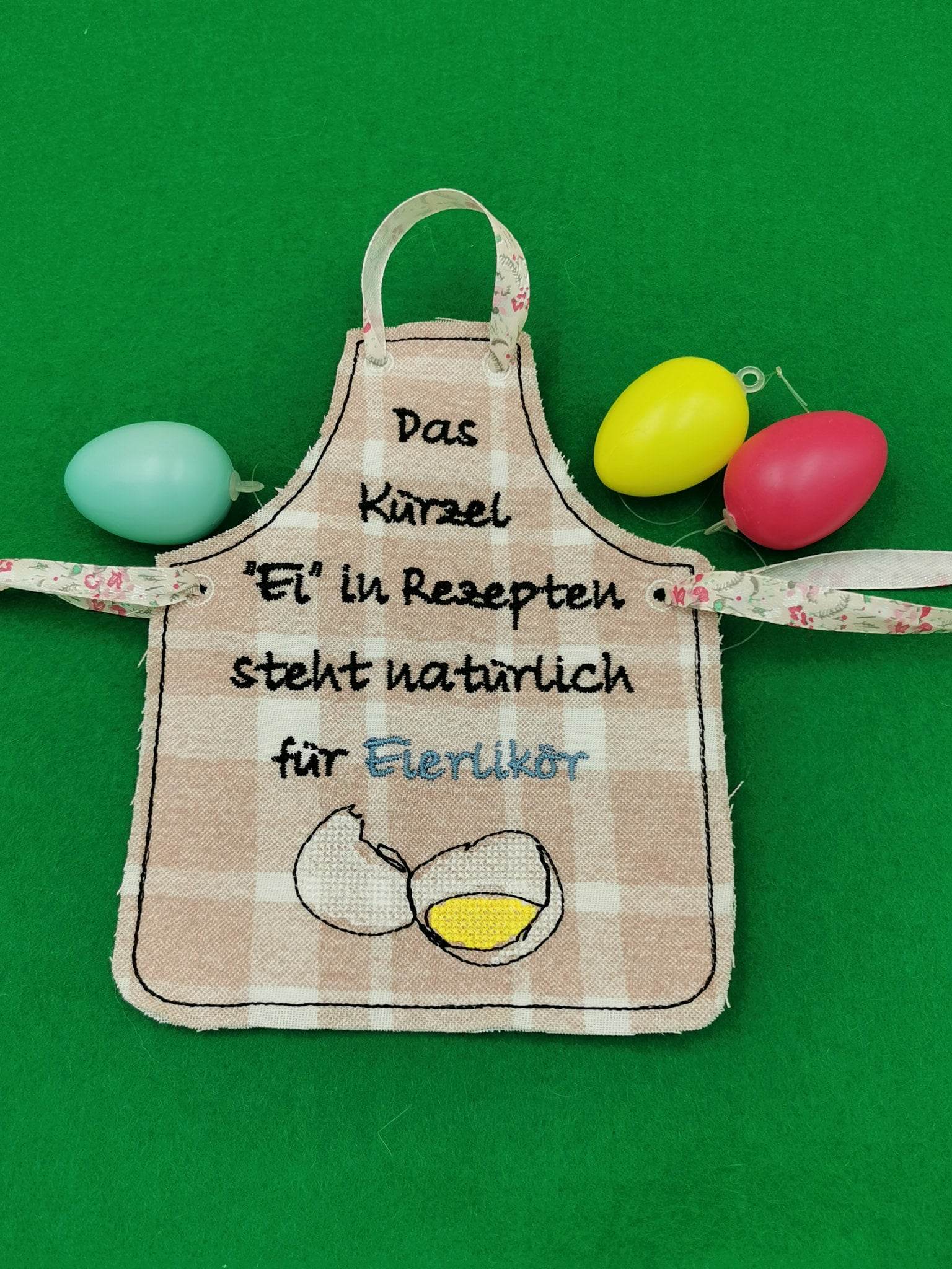 Stickdatei - ITH Flaschenschürzen Eierlikör (große Flaschen) - Sewando